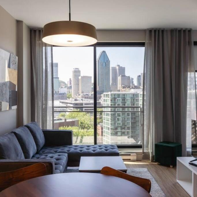 Mind Blowing City View - 2 Beds - Pool & Spa - Downtown Montreal Exterior photo